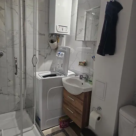 Angel Apartment *